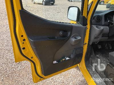 Легковой автомобиль NISSAN NV200: фото 7