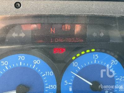 Полуприцеп-цистерна RENAULT 420.26 6X2 6x2 Feed Tank: фото 6