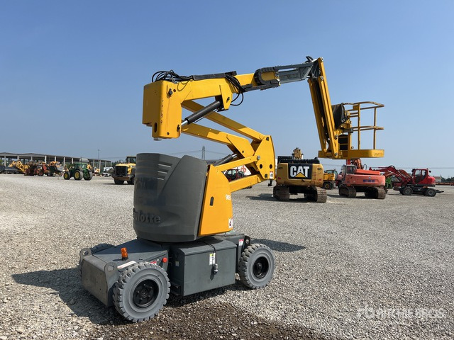 2008 Haulotte HA12IP Electric Articulating Boom Lift - Коленчатый подъемник: фото 4 2008 Haulotte HA12IP Electric Articulating Boom Lift - Коленчатый подъемник: фото 4