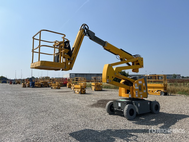 2008 Haulotte HA12IP Electric Articulating Boom Lift - Коленчатый подъемник: фото 1 2008 Haulotte HA12IP Electric Articulating Boom Lift - Коленчатый подъемник: фото 1