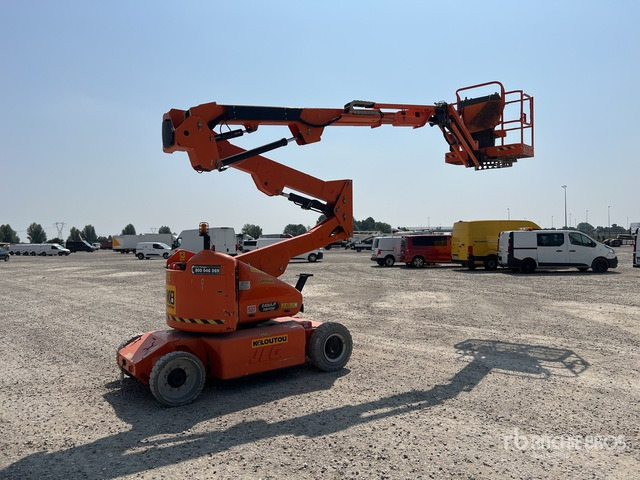 2013 JLG E400AJPN Electric Articulating Boom Lift - Коленчатый подъемник: фото 4 2013 JLG E400AJPN Electric Articulating Boom Lift - Коленчатый подъемник: фото 4