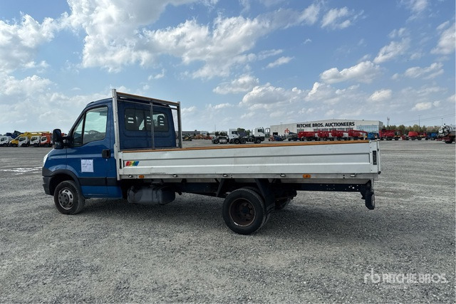 2015 Iveco Daily 35C11 Autocarro cassone fisso - Малотоннажный бортовой грузовик: фото 1 2015 Iveco Daily 35C11 Autocarro cassone fisso - Малотоннажный бортовой грузовик: фото 1