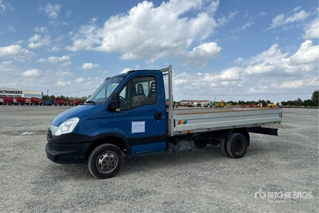 2015 Iveco Daily 35C11 Autocarro cassone fisso - Малотоннажный бортовой грузовик: фото 3 2015 Iveco Daily 35C11 Autocarro cassone fisso - Малотоннажный бортовой грузовик: фото 3