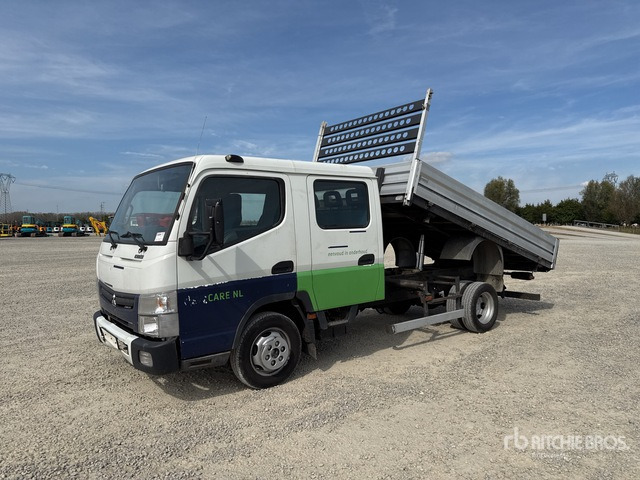 2015 Mitsubishi Canter Crew Cab Dump Truck: Light Duty - Самосвал: фото 2 2015 Mitsubishi Canter Crew Cab Dump Truck: Light Duty - Самосвал: фото 2