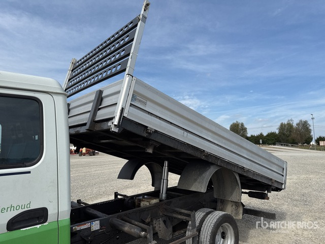 2015 Mitsubishi Canter Crew Cab Dump Truck: Light Duty - Самосвал: фото 5 2015 Mitsubishi Canter Crew Cab Dump Truck: Light Duty - Самосвал: фото 5