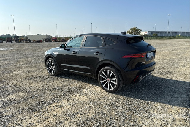2018 Jaguar E Pace 2.0D I4 R-DYNAMIC SE 4WD 240CV SUV - Внедорожник: фото 2 2018 Jaguar E Pace 2.0D I4 R-DYNAMIC SE 4WD 240CV SUV - Внедорожник: фото 2