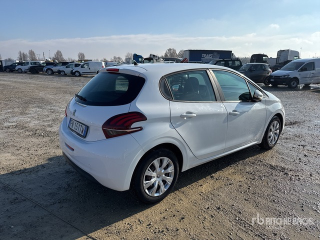 2018 Peugeot 208 BERLINA VAN ACTIVE BLUEHDI Van Truck - Грузовик с закрытым кузовом: фото 3 2018 Peugeot 208 BERLINA VAN ACTIVE BLUEHDI Van Truck - Грузовик с закрытым кузовом: фото 3