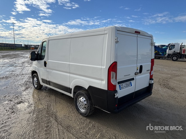 2020 Peugeot Boxer L1H1 2.2 BLUEHDI 140CV SeS Van Truck - Грузовик с закрытым кузовом: фото 2 2020 Peugeot Boxer L1H1 2.2 BLUEHDI 140CV SeS Van Truck - Грузовик с закрытым кузовом: фото 2