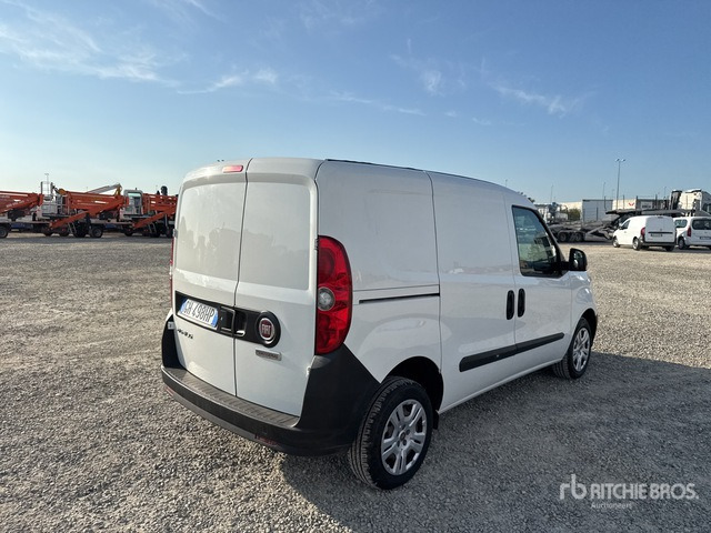 2021 Fiat Doblo CARGO CH1 LOUNGE 1.3 MJET 95CV ... Van Truck - Легковой фургон: фото 4 2021 Fiat Doblo CARGO CH1 LOUNGE 1.3 MJET 95CV ... Van Truck - Легковой фургон: фото 4