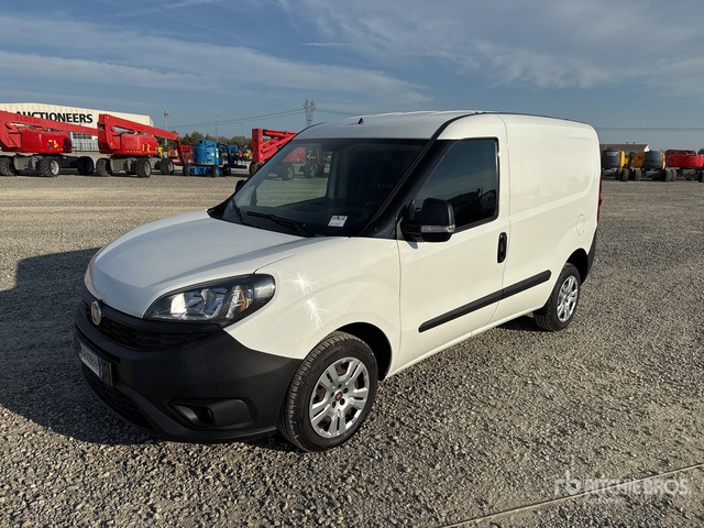 2021 Fiat Doblo CARGO CH1 LOUNGE 1.3 MJET 95CV ... Van Truck - Легковой фургон: фото 1 2021 Fiat Doblo CARGO CH1 LOUNGE 1.3 MJET 95CV ... Van Truck - Легковой фургон: фото 1