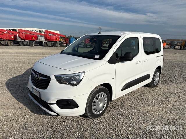 2021 Opel Combo LIFE 1.5 D 100CV EDITION PLUS L ... Van Truck - Легковой фургон: фото 1 2021 Opel Combo LIFE 1.5 D 100CV EDITION PLUS L ... Van Truck - Легковой фургон: фото 1
