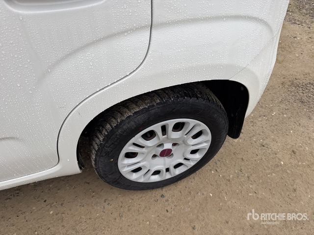 Fiat Panda Automobile - Легковой автомобиль: фото 4 Fiat Panda Automobile - Легковой автомобиль: фото 4