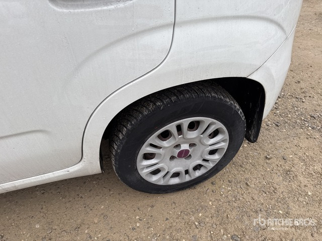 Fiat Panda Automobile - Легковой автомобиль: фото 4 Fiat Panda Automobile - Легковой автомобиль: фото 4