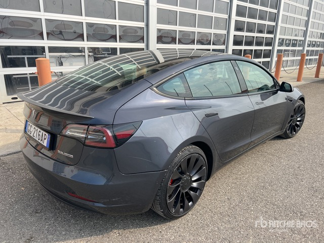 Tesla Model 3 Automobile - Легковой автомобиль: фото 3 Tesla Model 3 Automobile - Легковой автомобиль: фото 3