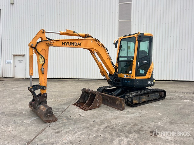 2018 Hyundai R35Z9 Mini-Pelle Mini Excavator: <6.6t - Мини-экскаватор: фото 1 2018 Hyundai R35Z9 Mini-Pelle Mini Excavator: <6.6t - Мини-экскаватор: фото 1