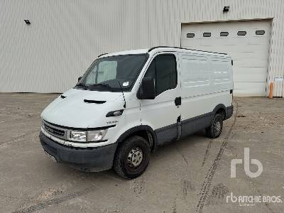 IVECO 29L10HPI Vehicule Utilitaire - Цельнометаллический фургон: фото 1 IVECO 29L10HPI Vehicule Utilitaire - Цельнометаллический фургон: фото 1