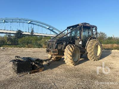 VALTRA T173 Tracteur Agricole (Inoperable) - Трактор: фото 1 VALTRA T173 Tracteur Agricole (Inoperable) - Трактор: фото 1