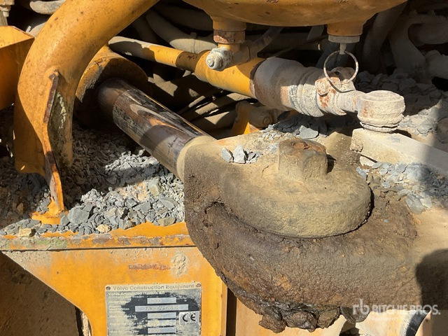 2005 Volvo A30D 6x6. Articulated Dump Truck - Сочленённый самосвал: фото 5 2005 Volvo A30D 6x6. Articulated Dump Truck - Сочленённый самосвал: фото 5