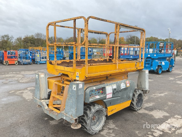 2014 Haulotte Compact 10DX 4x4 Diesel Scissor Lift - Ножничный подъемник: фото 4 2014 Haulotte Compact 10DX 4x4 Diesel Scissor Lift - Ножничный подъемник: фото 4