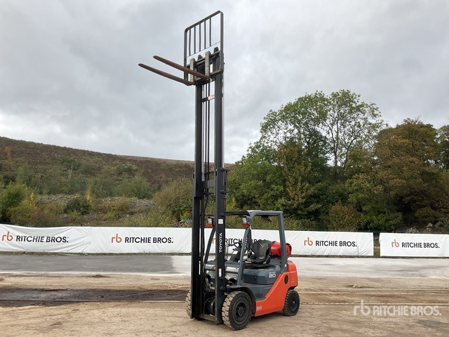 2015 Toyota 02-8FGF20 2015 Toyota 8FG20 Forklift Forklift - Газовый погрузчик: фото 2 2015 Toyota 02-8FGF20 2015 Toyota 8FG20 Forklift Forklift - Газовый погрузчик: фото 2