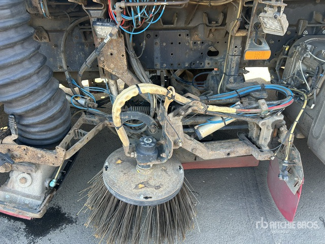 2018 MAN TGM18.290 - Подметально-уборочная машина: фото 5 2018 MAN TGM18.290 - Подметально-уборочная машина: фото 5