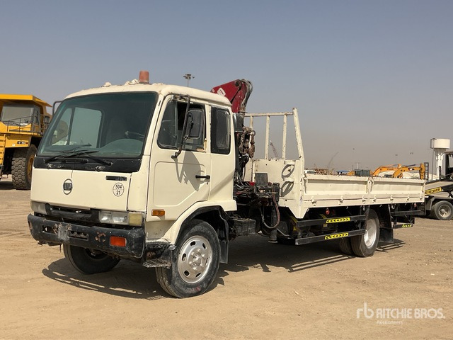 2006 Nissan MK210 2006 HMF 683K1 Knuckle Boom on 4x2 Flatbed Truck with Crane - Грузовик бортовой/ Платформа, Автоманипулятор: фото 1 2006 Nissan MK210 2006 HMF 683K1 Knuckle Boom on 4x2 Flatbed Truck with Crane - Грузовик бортовой/ Платформа, Автоманипулятор: фото 1