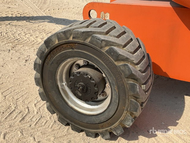 2010 JLG 800AJ 4WD Diesel Articulating Boom Lift - Коленчатый подъемник: фото 4 2010 JLG 800AJ 4WD Diesel Articulating Boom Lift - Коленчатый подъемник: фото 4