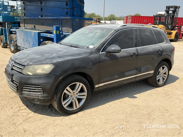 2011 Volkswagen Taureq AWD (Inoperable) SUV - Внедорожник: фото 1 2011 Volkswagen Taureq AWD (Inoperable) SUV - Внедорожник: фото 1