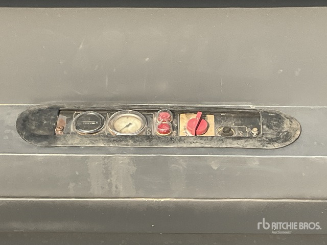 Воздушный компрессор 2013 Atlas Copco XA137DD Mobile Air Compressor: фото 6 Воздушный компрессор 2013 Atlas Copco XA137DD Mobile Air Compressor: фото 6