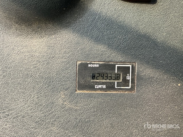 2013 Hyundai Robex 170W-9S - Колёсный экскаватор: фото 5 2013 Hyundai Robex 170W-9S - Колёсный экскаватор: фото 5