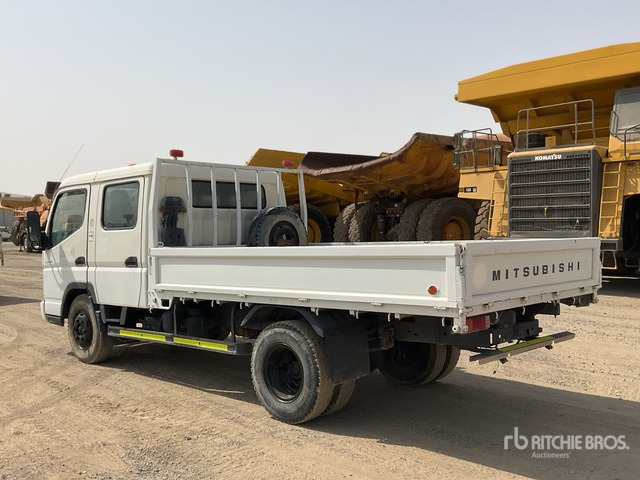 2014 Mitsubishi Canter 4x2 Crew Cab Flatbed Truck - Грузовик бортовой/ Платформа: фото 3 2014 Mitsubishi Canter 4x2 Crew Cab Flatbed Truck - Грузовик бортовой/ Платформа: фото 3