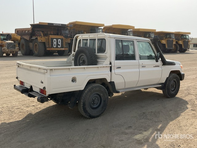 2016 Toyota Landcruiser 79L 4x4 Crew Cab Pickup - Косилка-измельчитель/ Мульчер: фото 4 2016 Toyota Landcruiser 79L 4x4 Crew Cab Pickup - Косилка-измельчитель/ Мульчер: фото 4