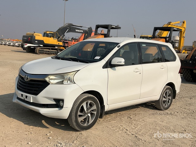 2017 Toyota Avanza Minivan - Легковой автомобиль: фото 1 2017 Toyota Avanza Minivan - Легковой автомобиль: фото 1