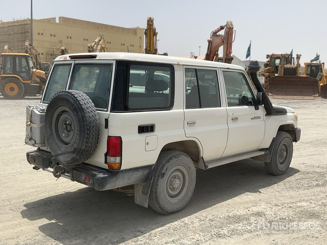 2018 Toyota Land Cruiser 76L 4x4 SUV - Внедорожник: фото 3 2018 Toyota Land Cruiser 76L 4x4 SUV - Внедорожник: фото 3