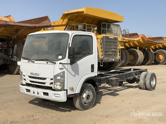 2019 Isuzu NPR 4x2 Cab and Chassis - Грузовик-шасси: фото 1 2019 Isuzu NPR 4x2 Cab and Chassis - Грузовик-шасси: фото 1