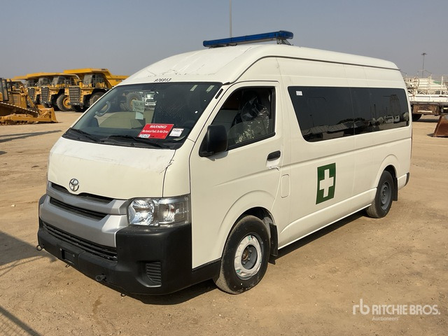 2022 Toyota Hiace High Roof 4x2 Ambulance - Машина скорой помощи: фото 2 2022 Toyota Hiace High Roof 4x2 Ambulance - Машина скорой помощи: фото 2