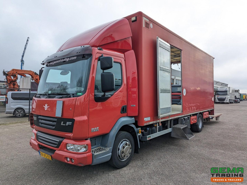 DAF FA LF45.210 4x2 Dagcab Euro5 EEV - GeslotenBak 6.6M - Zijdeuren - Weegsysteem - Laadklep 1500KG - Грузовик с закрытым кузовом: фото 1 DAF FA LF45.210 4x2 Dagcab Euro5 EEV - GeslotenBak 6.6M - Zijdeuren - Weegsysteem - Laadklep 1500KG - Грузовик с закрытым кузовом: фото 1