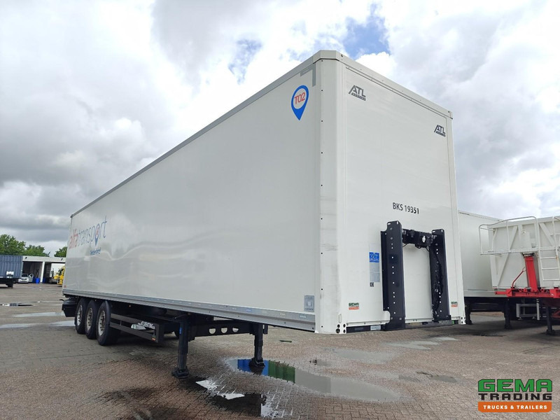 Kögel S24-1 3-Assen SAF - Schijfremmen - Gesloten Opbouw - Полуприцеп-фургон: фото 5 Kögel S24-1 3-Assen SAF - Schijfremmen - Gesloten Opbouw - Полуприцеп-фургон: фото 5