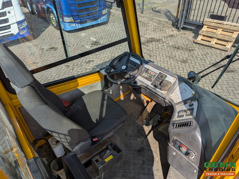 Terberg YT222 Allison - Schotel 30T - Landbouw kenteken - Uren 26725 - Терминальный тягач: фото 5 Terberg YT222 Allison - Schotel 30T - Landbouw kenteken - Uren 26725 - Терминальный тягач: фото 5