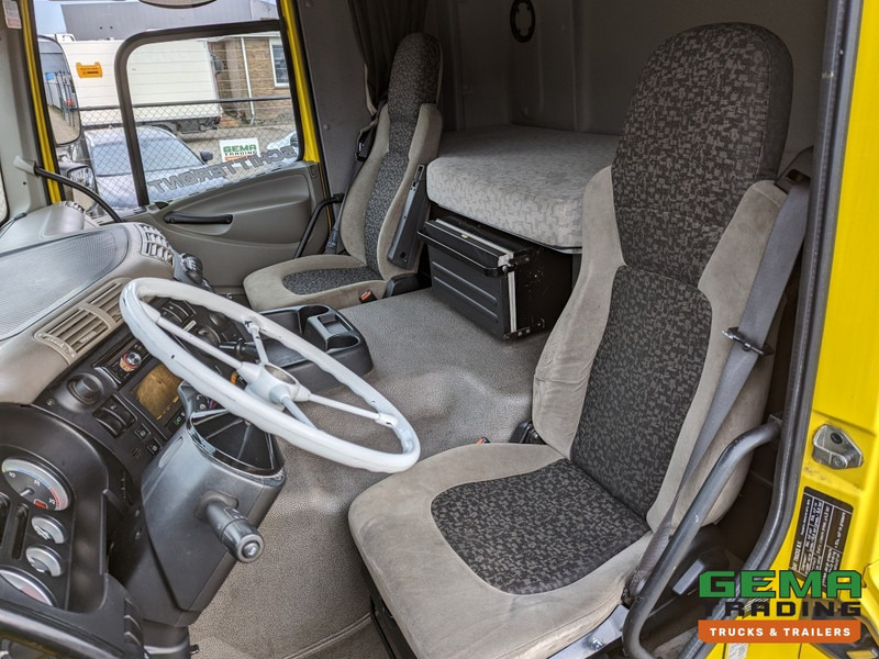 DAF FT CF85.360 4x2 Sleepcab Euro5 PTO Prep - 3-Spaaks stuur - Side Skirts - NATO (T1327) - Тягач: фото 5 DAF FT CF85.360 4x2 Sleepcab Euro5 PTO Prep - 3-Spaaks stuur - Side Skirts - NATO (T1327) - Тягач: фото 5