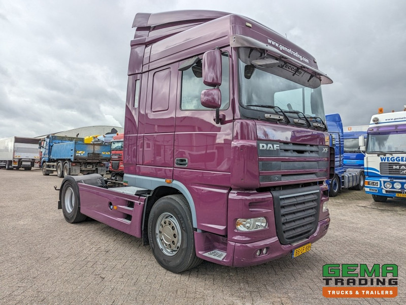DAF FT XF105.410 4x2 Euro5 FT XF105.410 4x2 SpaceCab Euro5 - Side Skirts - Spare Wheel - Original Holland truck - Тягач: фото 2 DAF FT XF105.410 4x2 Euro5 FT XF105.410 4x2 SpaceCab Euro5 - Side Skirts - Spare Wheel - Original Holland truck - Тягач: фото 2