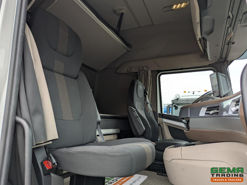 Тягач DAF XG+ 4x2 Euro6E - MEGA/Lowdeck - Retarder - Dubbele tanks - MirrorCam - 3 DVS StarRating: фото 16 Тягач DAF XG+ 4x2 Euro6E - MEGA/Lowdeck - Retarder - Dubbele tanks - MirrorCam - 3 DVS StarRating: фото 16