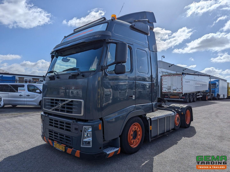 Volvo FH400 6x2 Globetrotter XL Euro5 - XLOW/Mega - Dubbele Tanks - Hefschotel - Тягач: фото 1 Volvo FH400 6x2 Globetrotter XL Euro5 - XLOW/Mega - Dubbele Tanks - Hefschotel - Тягач: фото 1