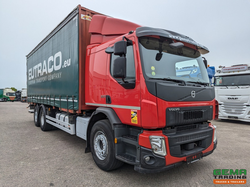 Volvo FE 320 6x2 Slaapcab Euro6 - BDF / SchuifzeilenBak 7.6M + Laadklep 1500KG - Rongpotten/Rongen - Тентованный грузовик: фото 4 Volvo FE 320 6x2 Slaapcab Euro6 - BDF / SchuifzeilenBak 7.6M + Laadklep 1500KG - Rongpotten/Rongen - Тентованный грузовик: фото 4