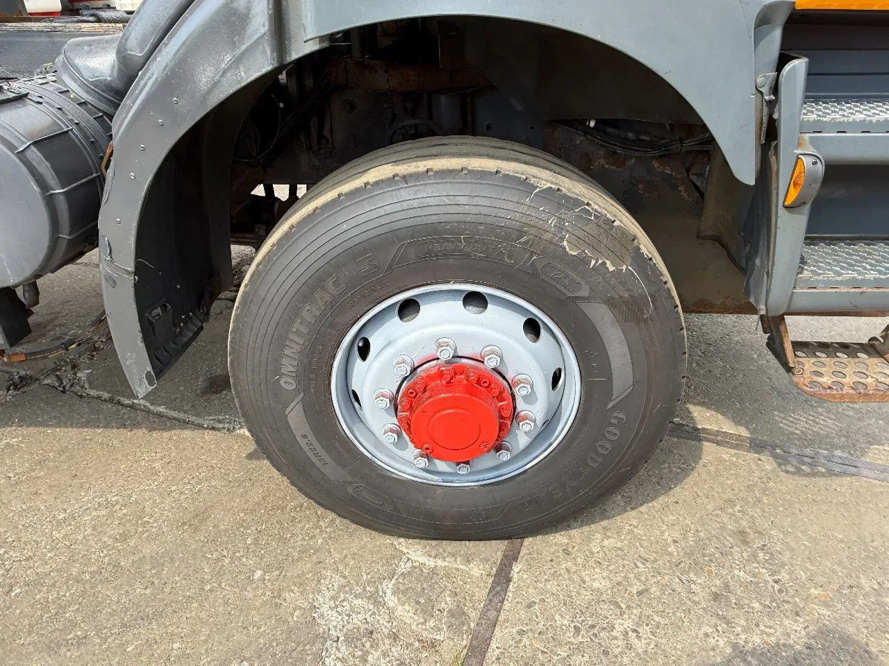 Самосвал Renault Kerax 400 6X6 Tipper Spring/spring ZF Man Gear E: фото 9