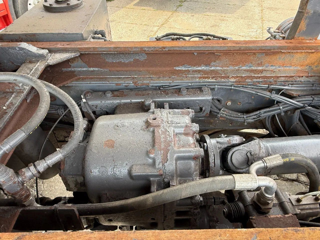 Самосвал Renault Kerax 400 6X6 Tipper Spring/spring ZF Man Gear E: фото 8