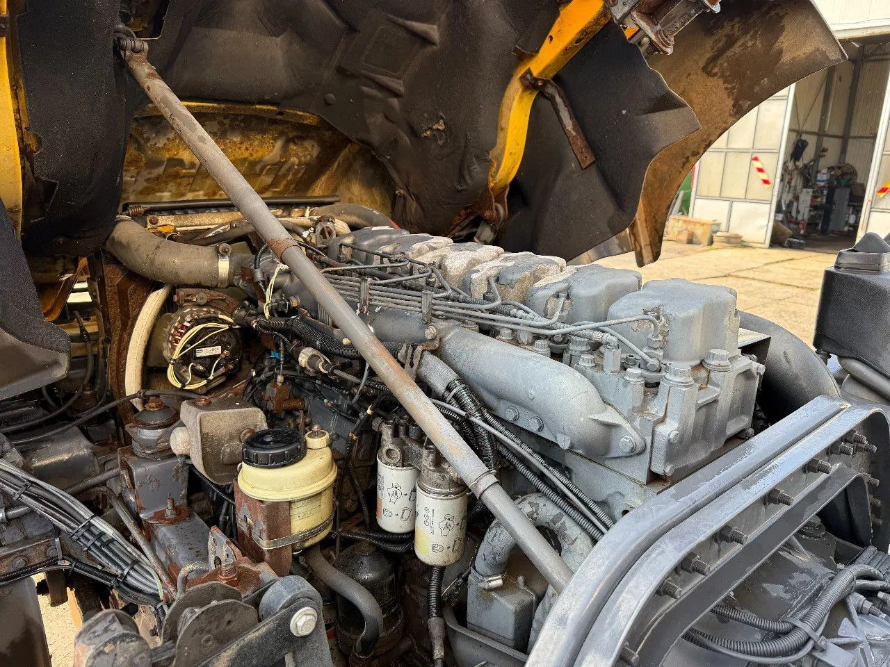 Самосвал Renault Kerax 400 6X6 Tipper Spring/spring ZF Man Gear E: фото 29