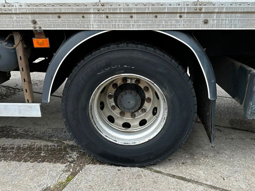 Volvo FM 330 4X2 BOX Spring/Air EURO5 Double Airco Ret - Грузовик с закрытым кузовом: фото 5 Volvo FM 330 4X2 BOX Spring/Air EURO5 Double Airco Ret - Грузовик с закрытым кузовом: фото 5