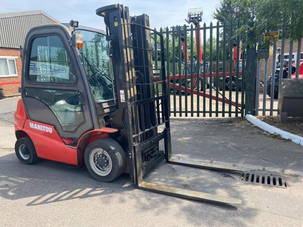 Дизельный погрузчик Manitou Mi25D: фото 18