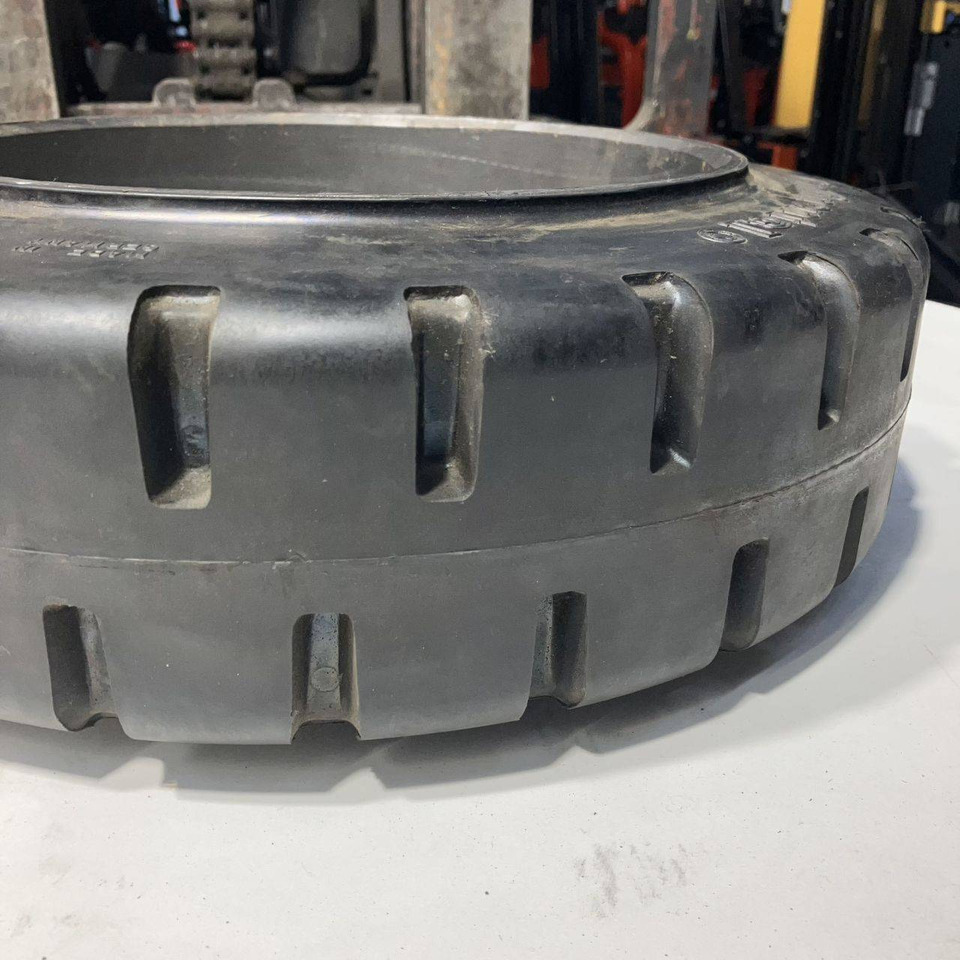 2X Continental 16x5x10 1/2 tyres - Шина для Погрузочно-разгрузочной техники: фото 3 2X Continental 16x5x10 1/2 tyres - Шина для Погрузочно-разгрузочной техники: фото 3